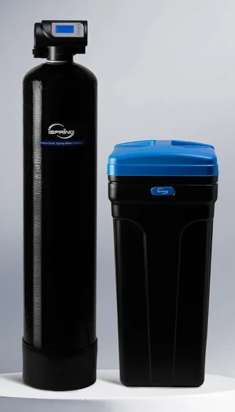 iSpring WCSTB45KG whole house water softener system with its brine tank